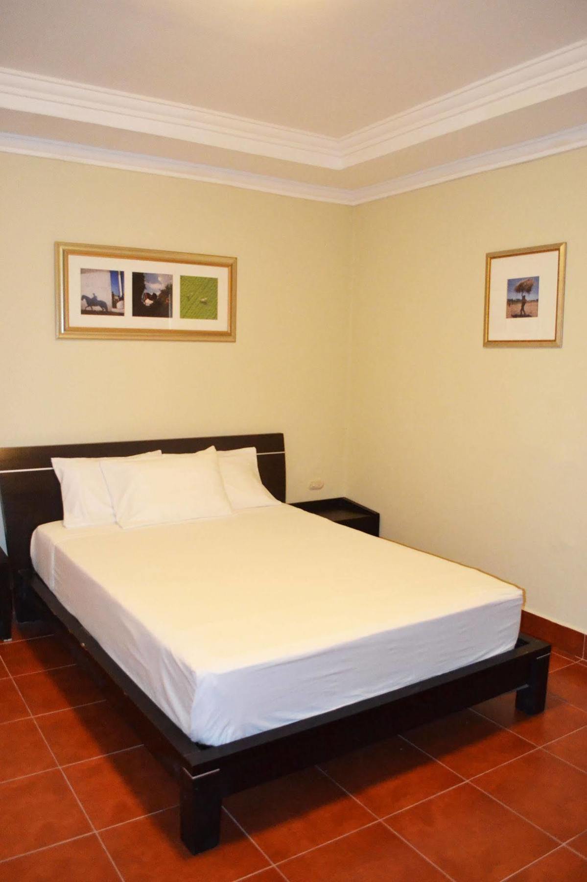 Hotel Los Altos Estelí エクステリア 写真