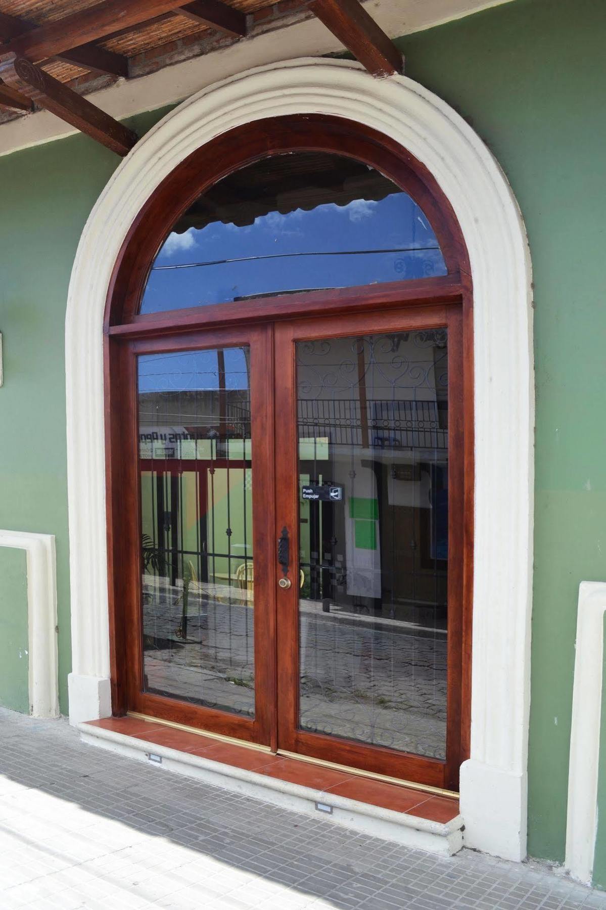 Hotel Los Altos Estelí エクステリア 写真